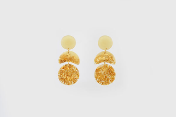 Aretes Attina Beige. Colección “Marina"