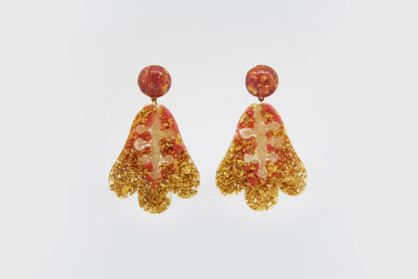 Aretes Tulip Magenta. Colección “Marina"