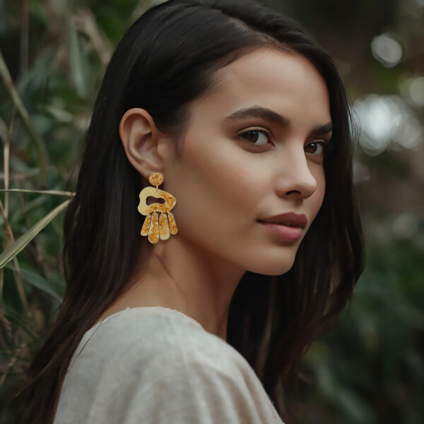 Aretes Aura Beige. Colección “Marina" - Image 3